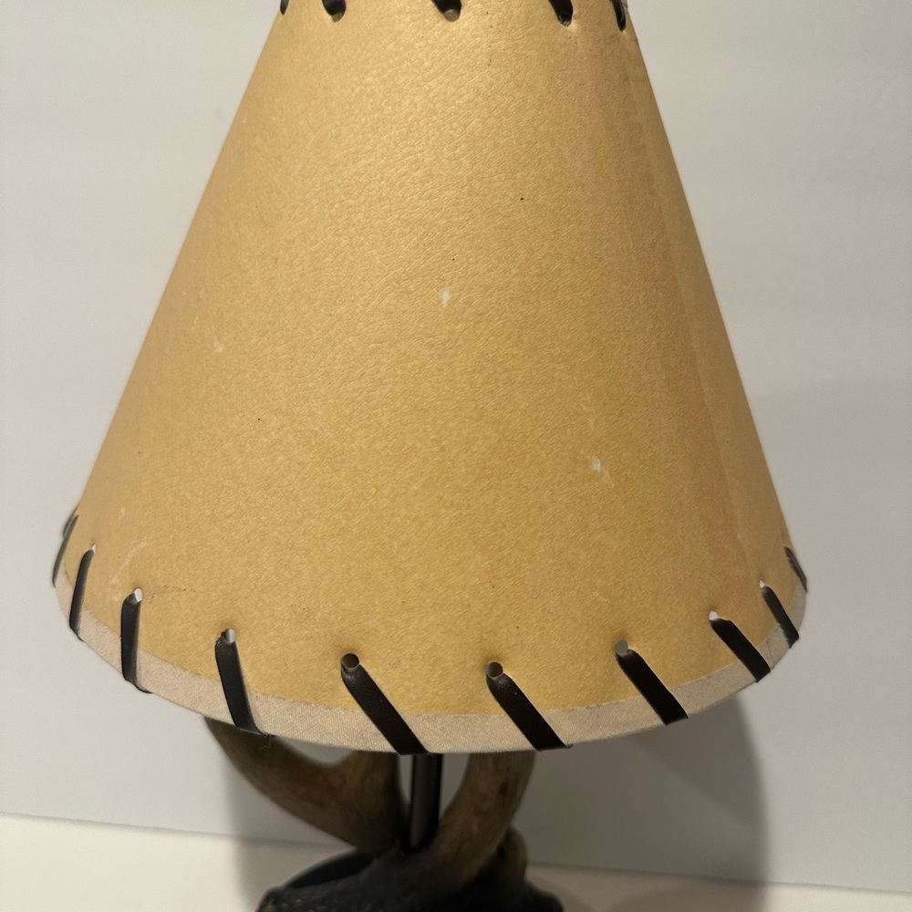 Vintage Faux Antlers Lamp - Picture 16 of 16